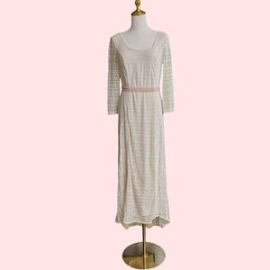 Elegant Cream Lace Dress